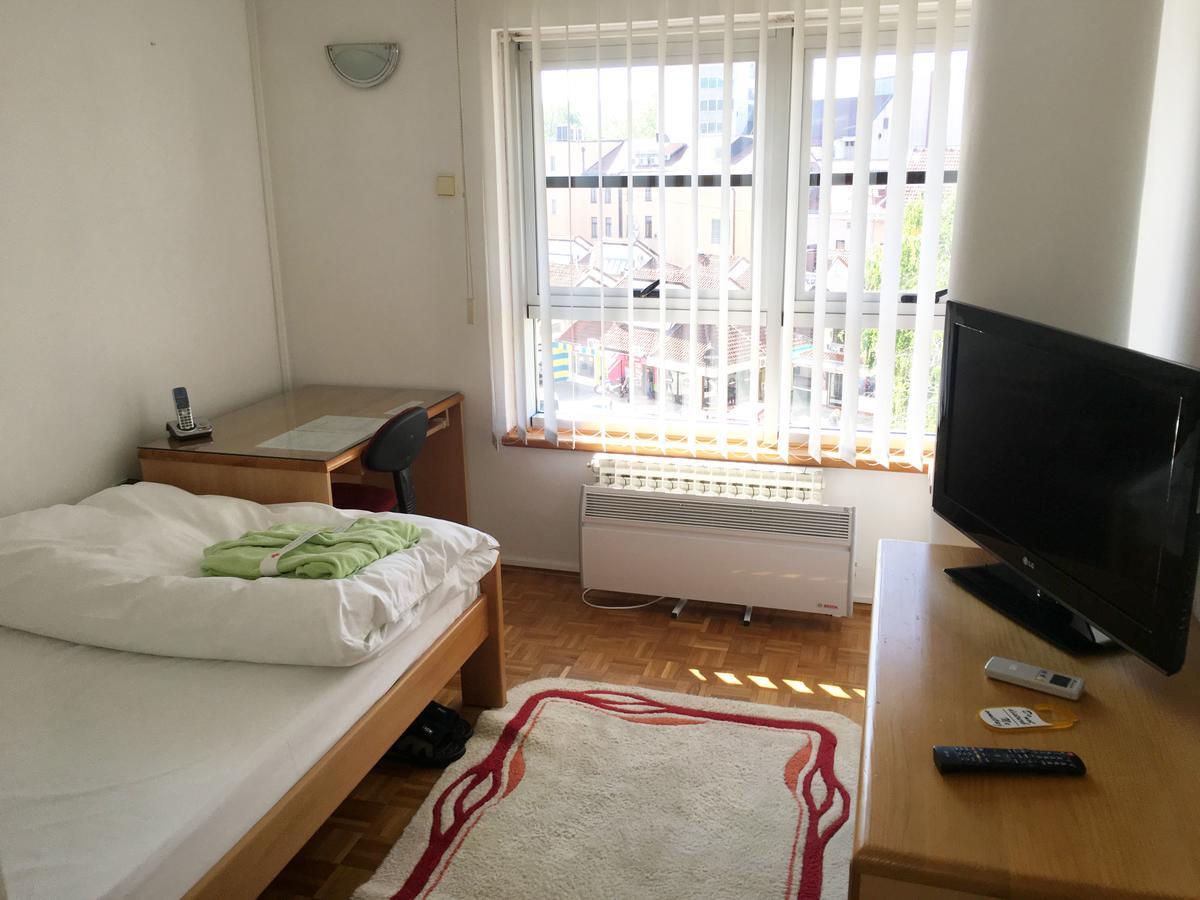 Apartmani Olimpus Banja Luka Esterno foto