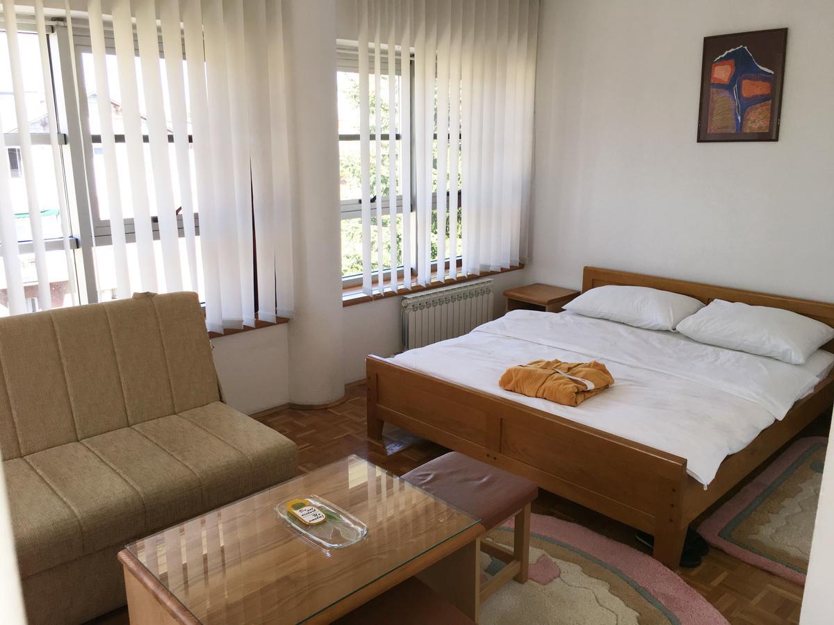 Apartmani Olimpus Banja Luka Esterno foto