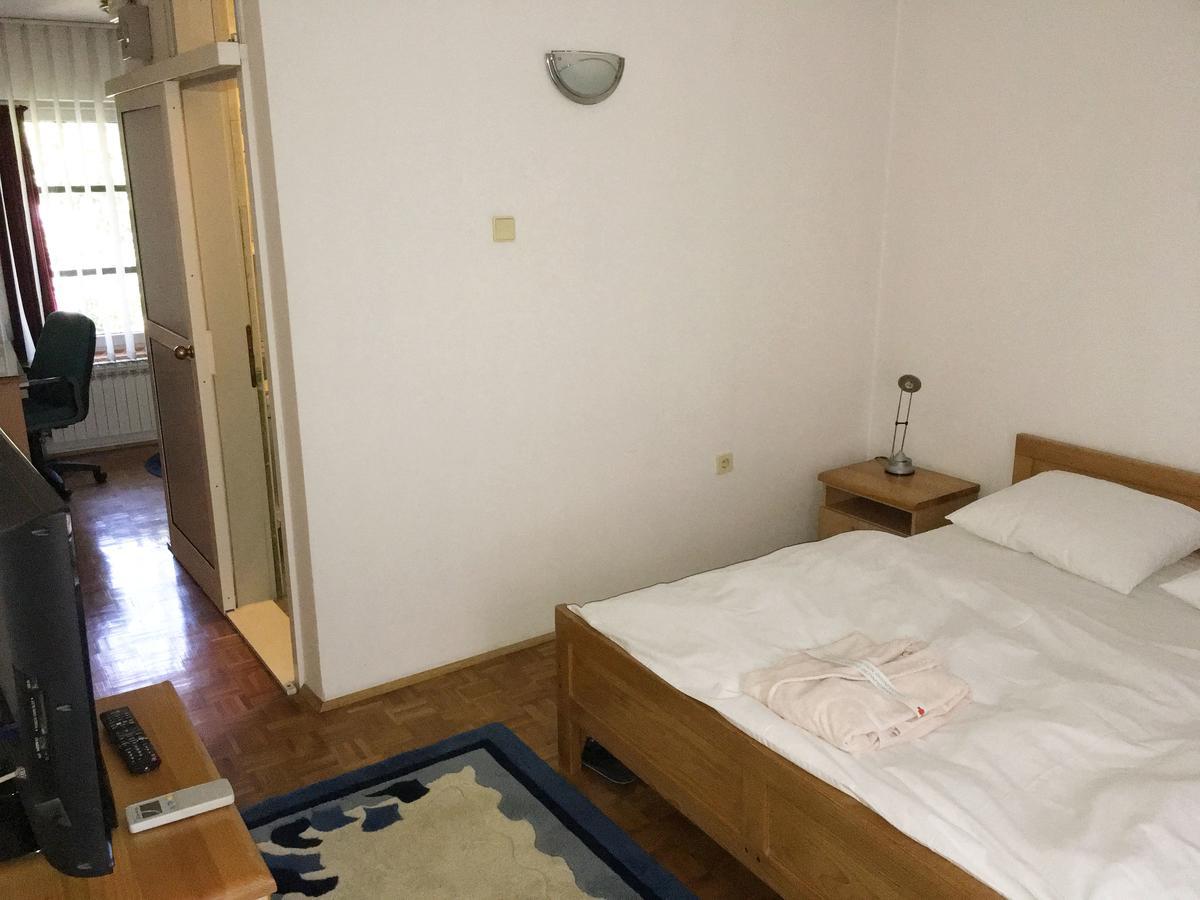 Apartmani Olimpus Banja Luka Esterno foto